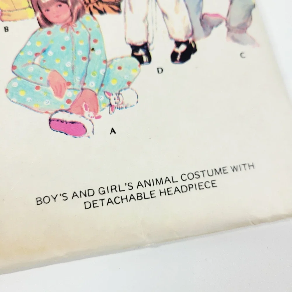 MCCalls Easy Childrens Halloween Costume Sewing Pattern Cut Complete